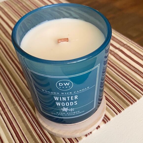 DW Home Winter Woods Wooden Wick Candle - Picture 5 of 5